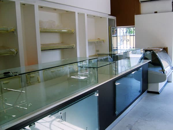 Installazione-arredamento-bar-Sesto-San-Giovanni