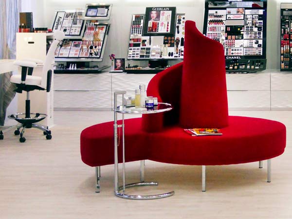 progettazione-bancone-per-profumerie-como