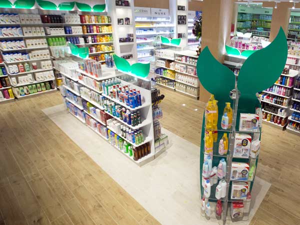 progetto-Cassettiere-su-misura-farmacie-como