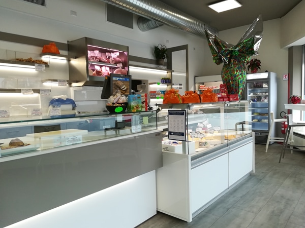 Allestimento-negozio-Como-saronno Allestimento-negozio-Como-saronno