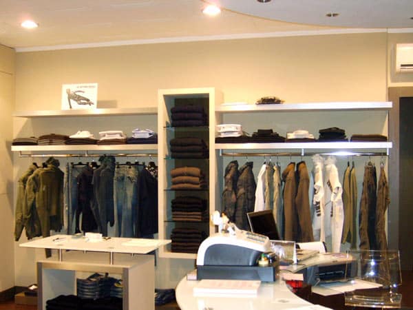 Mobili-negozio-abbigliamento-varese Mobili-negozio-abbigliamento-varese
